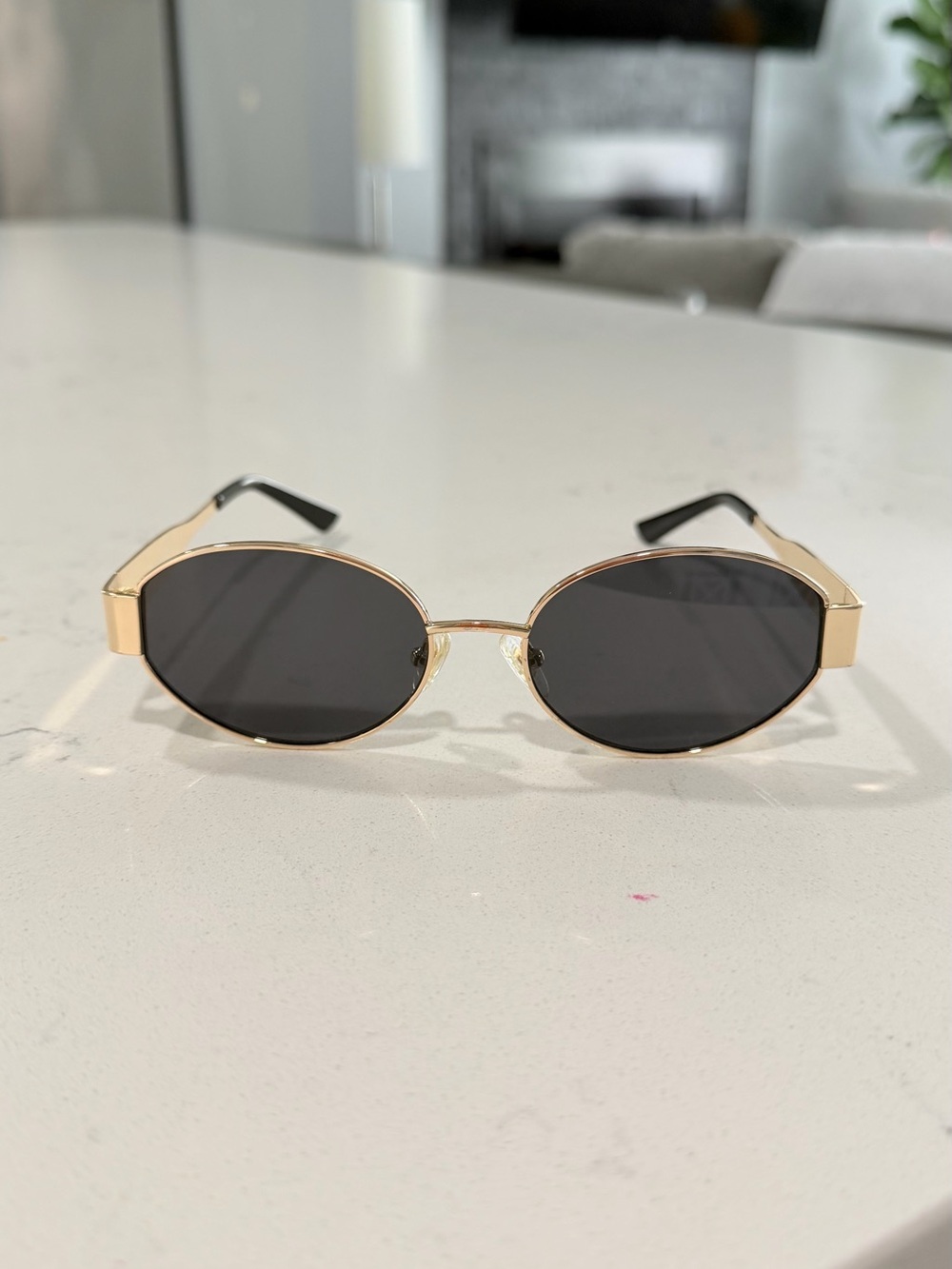 Authentic Sojos  Oval Sunglasses with Black Lenses — Women’s Trend Accessory